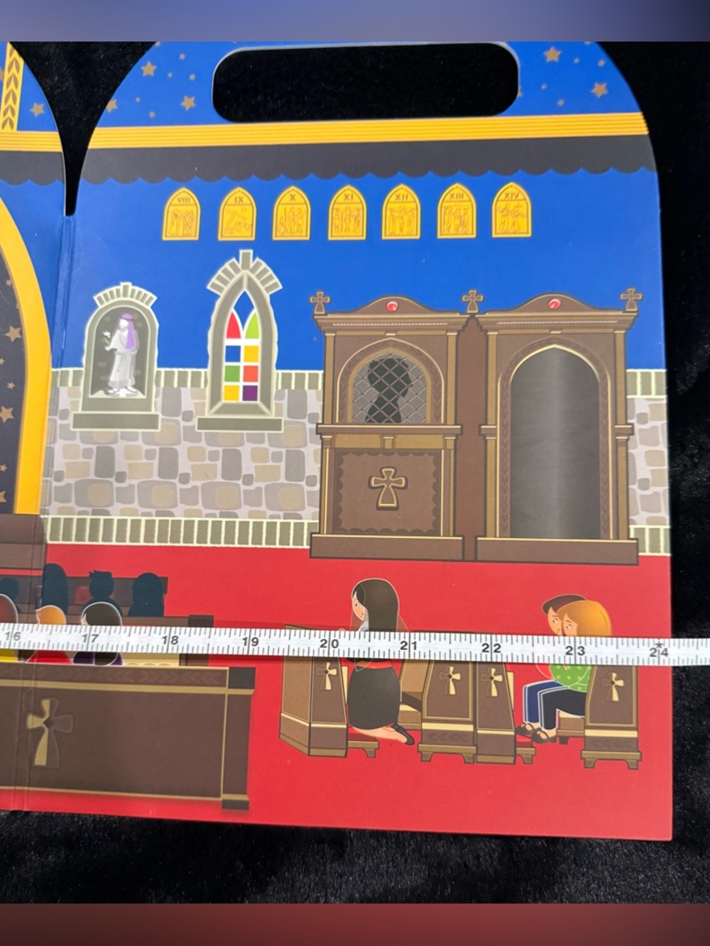 Wee Believers My Little Catholic Church 37 Piece Magnet Book Play Set Trifold - Picture 4 of 14